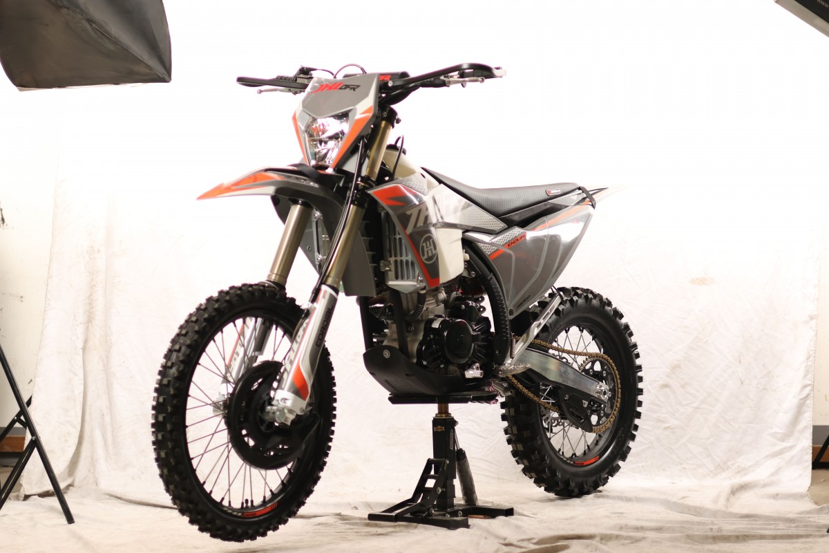 jhlmoto.ru-jhl-zr6-nb300-jhlofr-enduro-1-1200x800